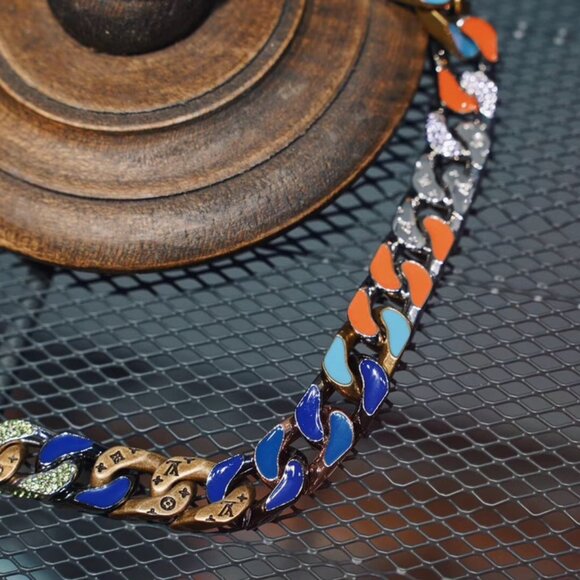 Louis Vuitton colorful necklace - Picture 3 of 7